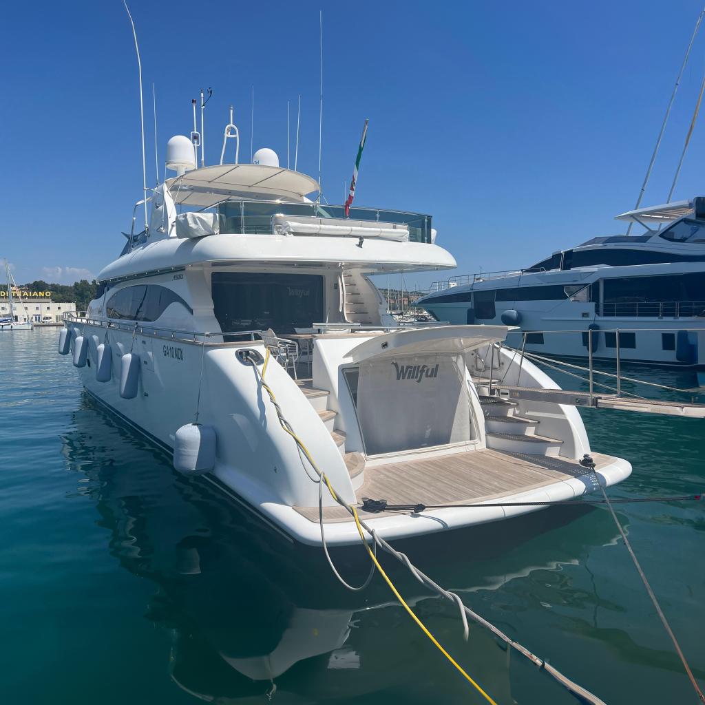 2006 Maiora 27