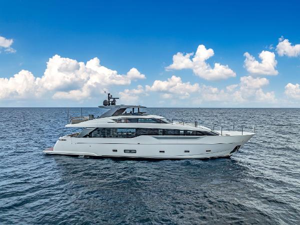 2022 Sanlorenzo SL90A