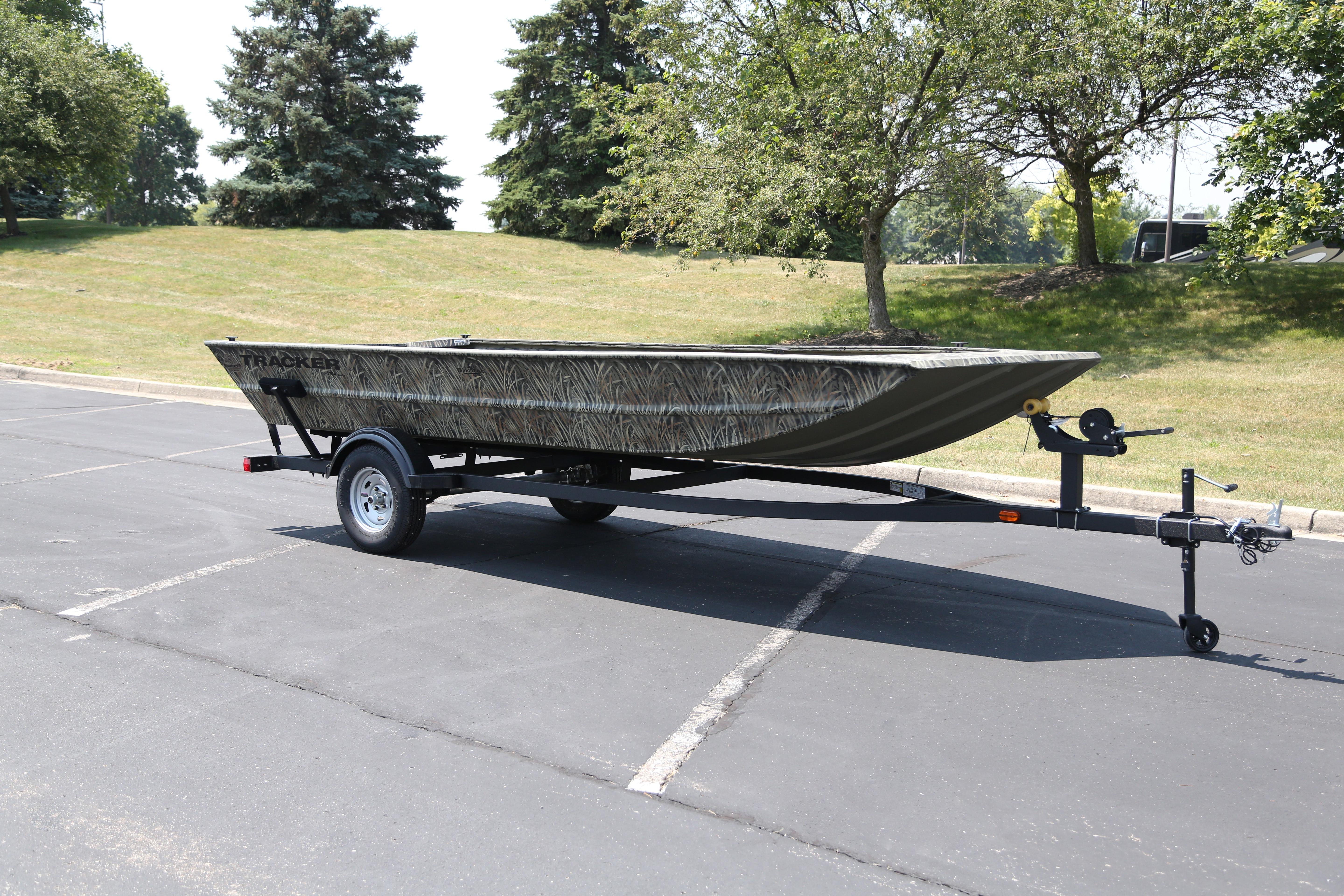 2026 Tracker Grizzly 1754 Utility