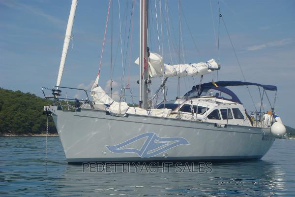 2010 Custom Cantiere Alto Adriatico Pilot yacht Dix 38