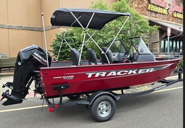 2025 Tracker Pro Guide V-16 WT