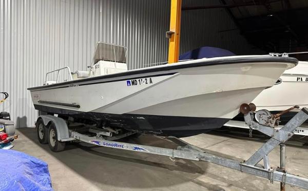 1991 Boston Whaler Outrage Cuddy 22