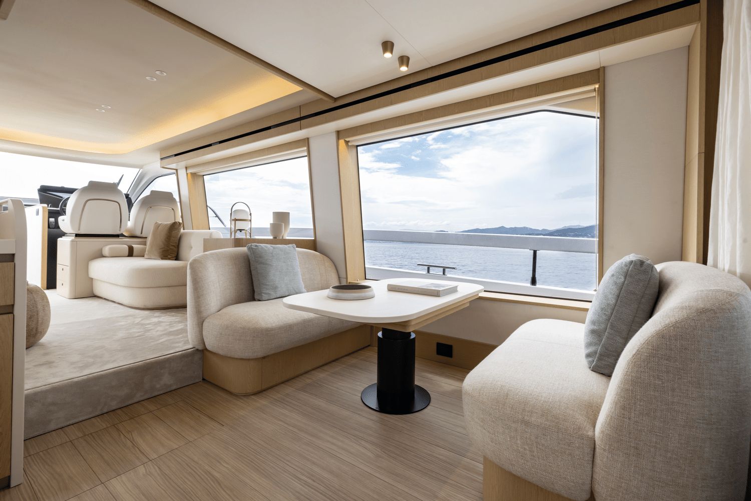 2026 Azimut Fly 62