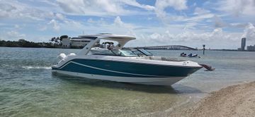 2021 Sea Ray SLX 310 Outboard
