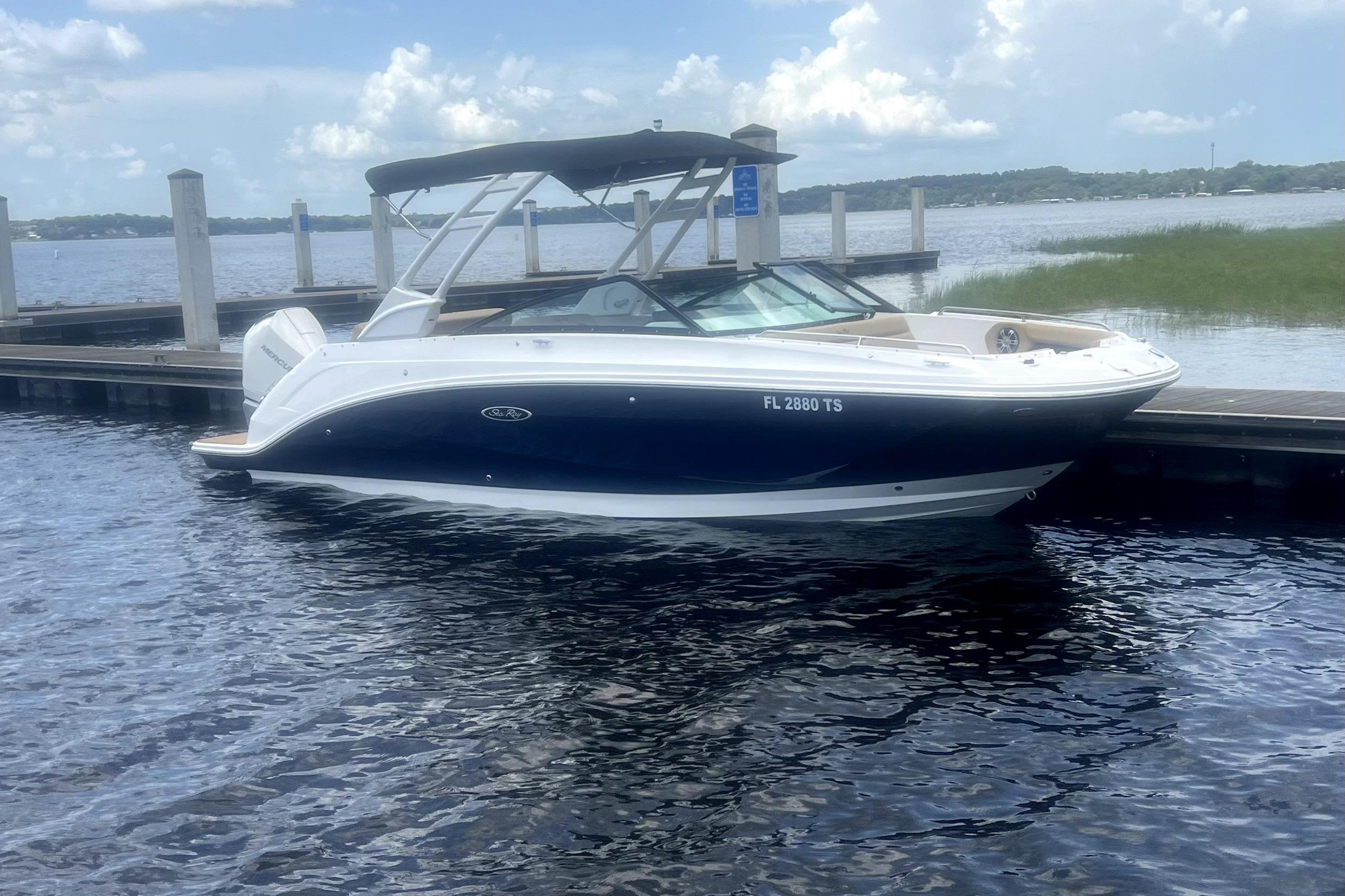 2024 Sea Ray SDX 250 Outboard