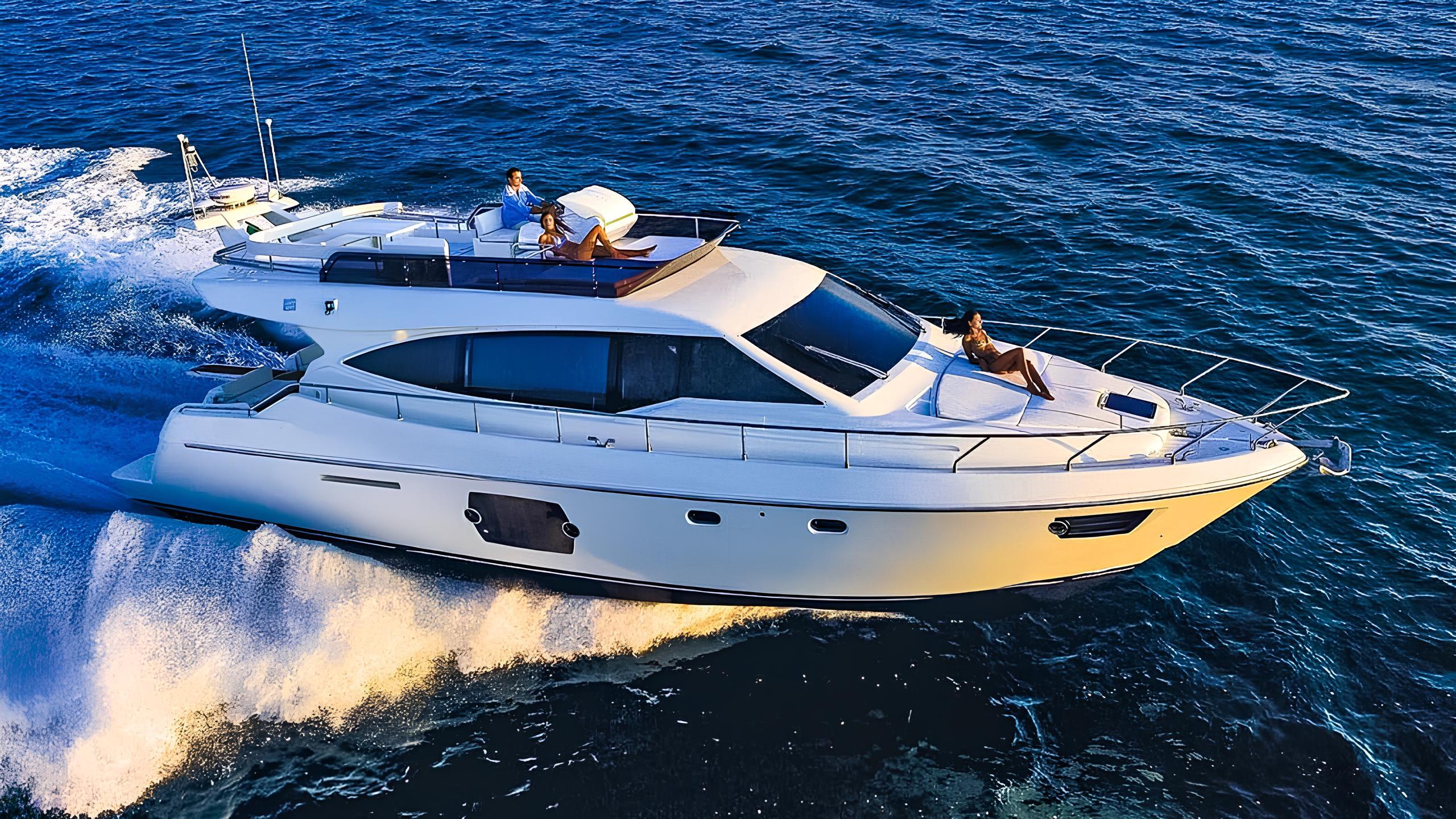 Ferretti Yachts 530