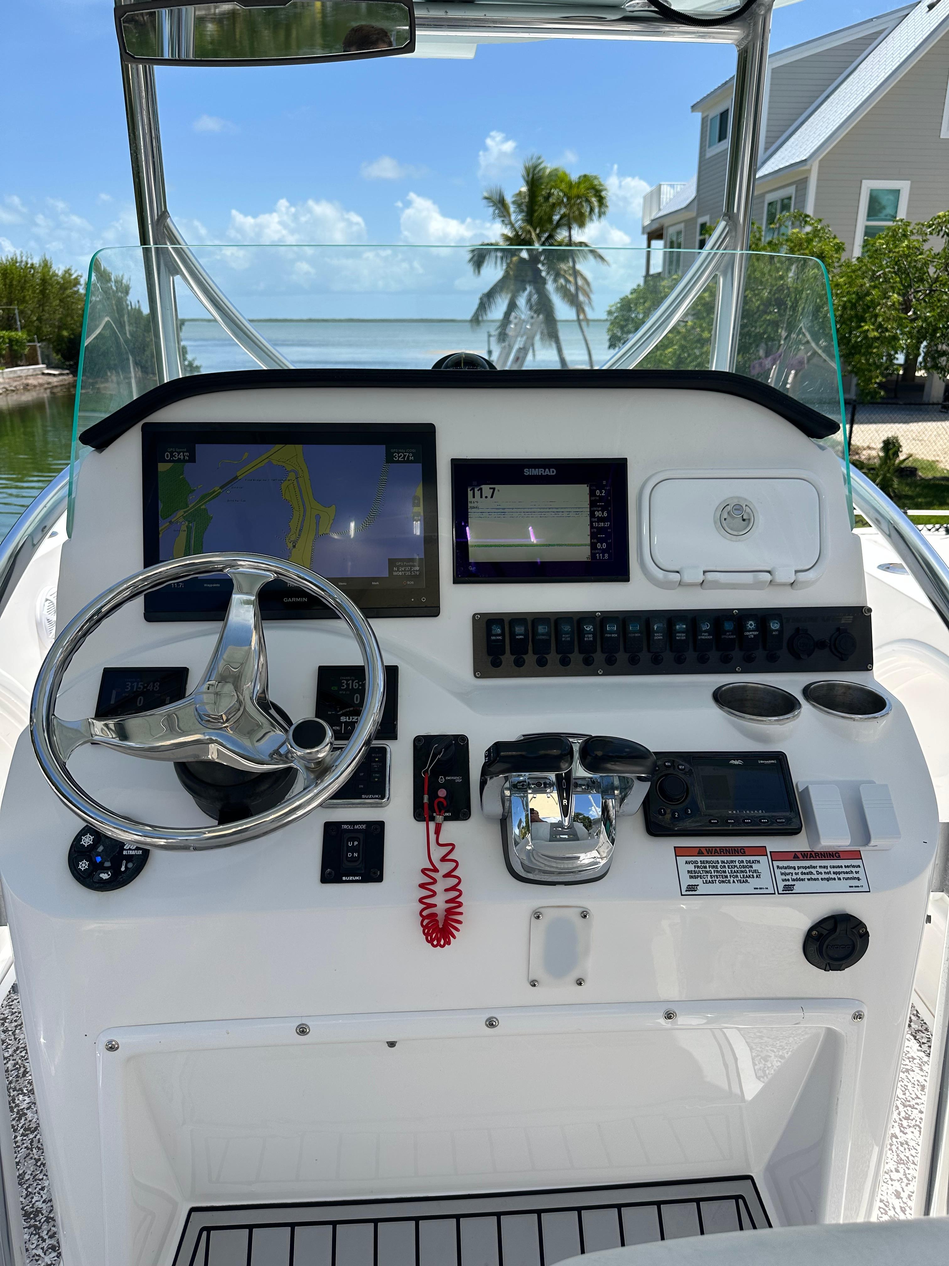 2021 Twin Vee 240 GFX