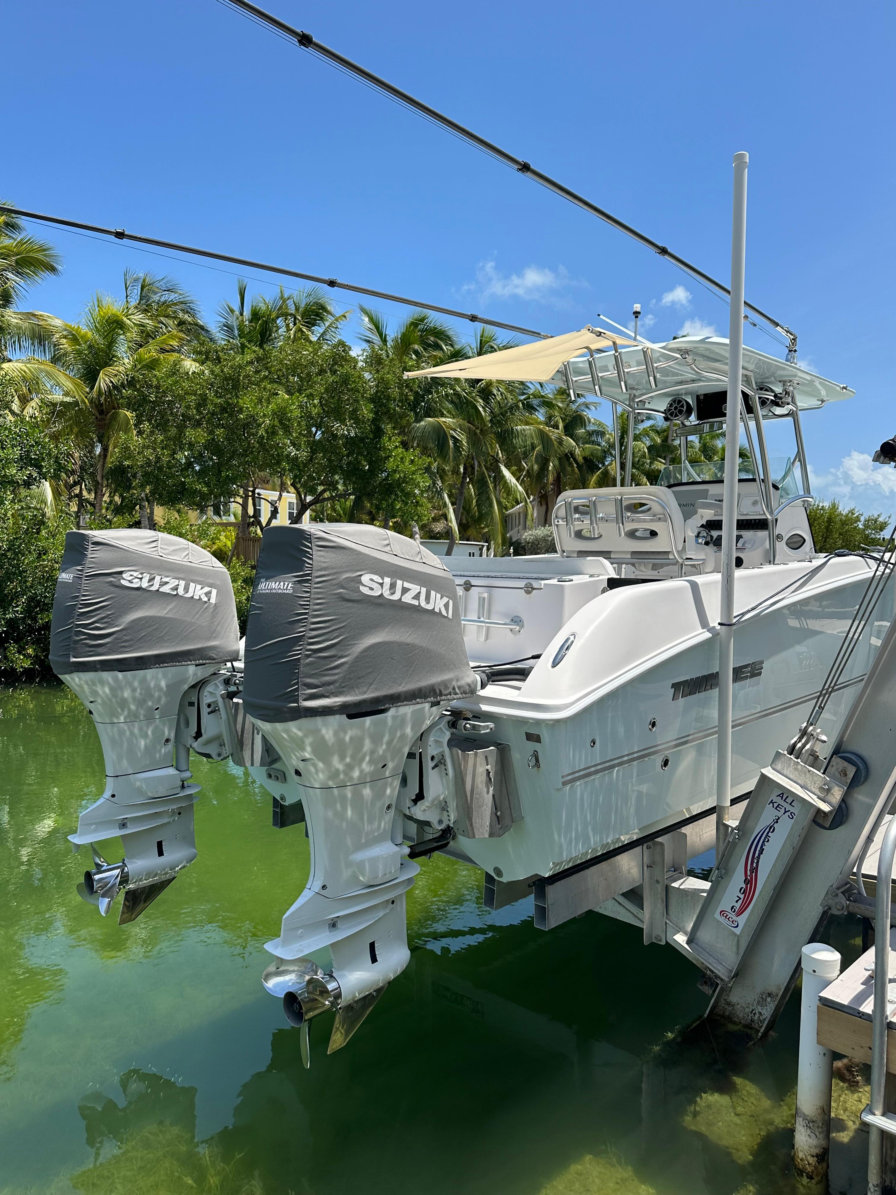 2021 Twin Vee 240 GFX