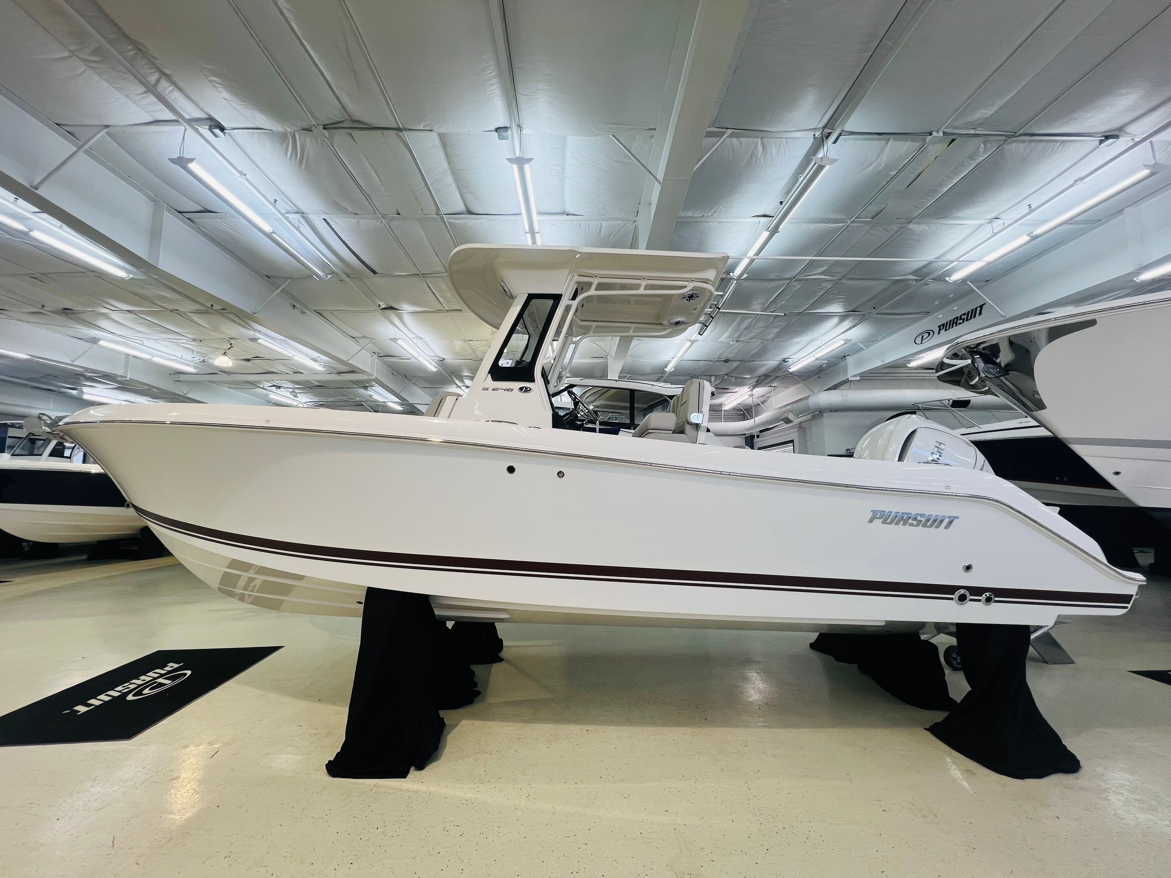 2025 Pursuit S 248 Sport