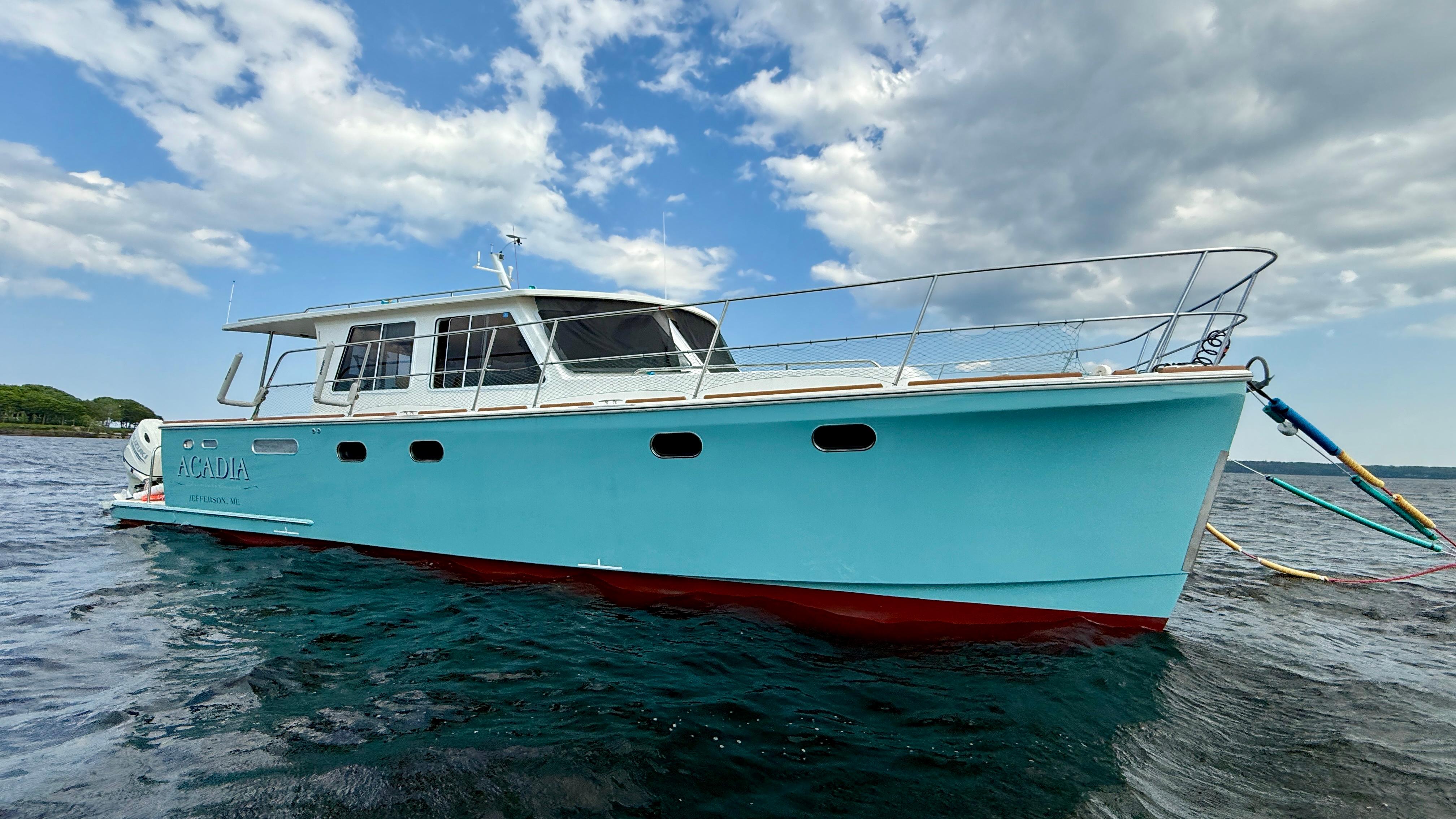 2014 Maine Cat P44