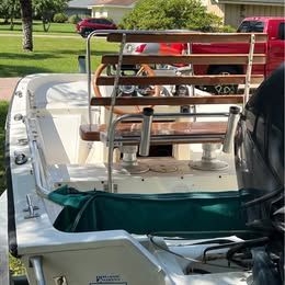 1989 Wahoo Center Console