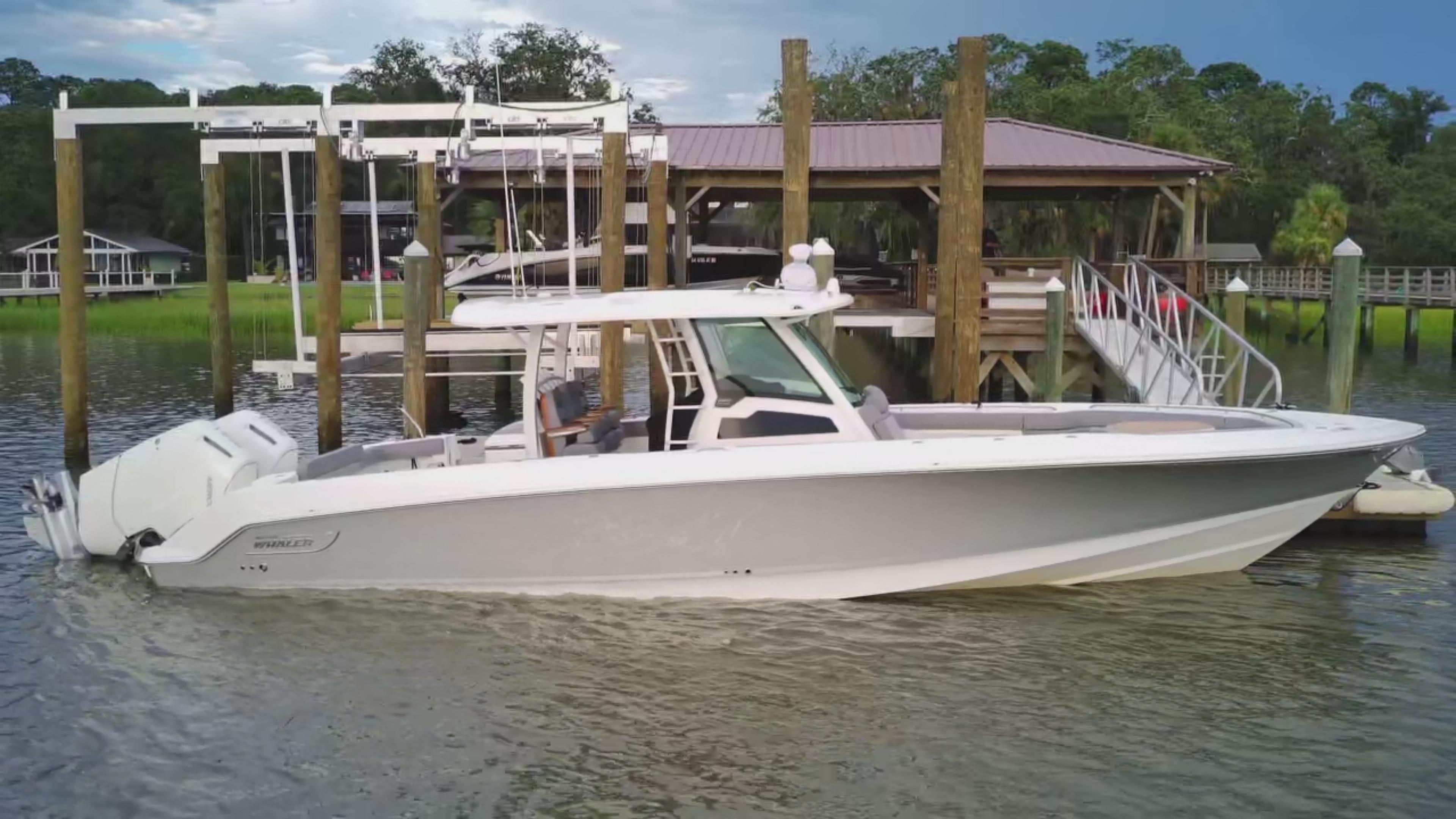 2024 Boston Whaler 380 Outrage