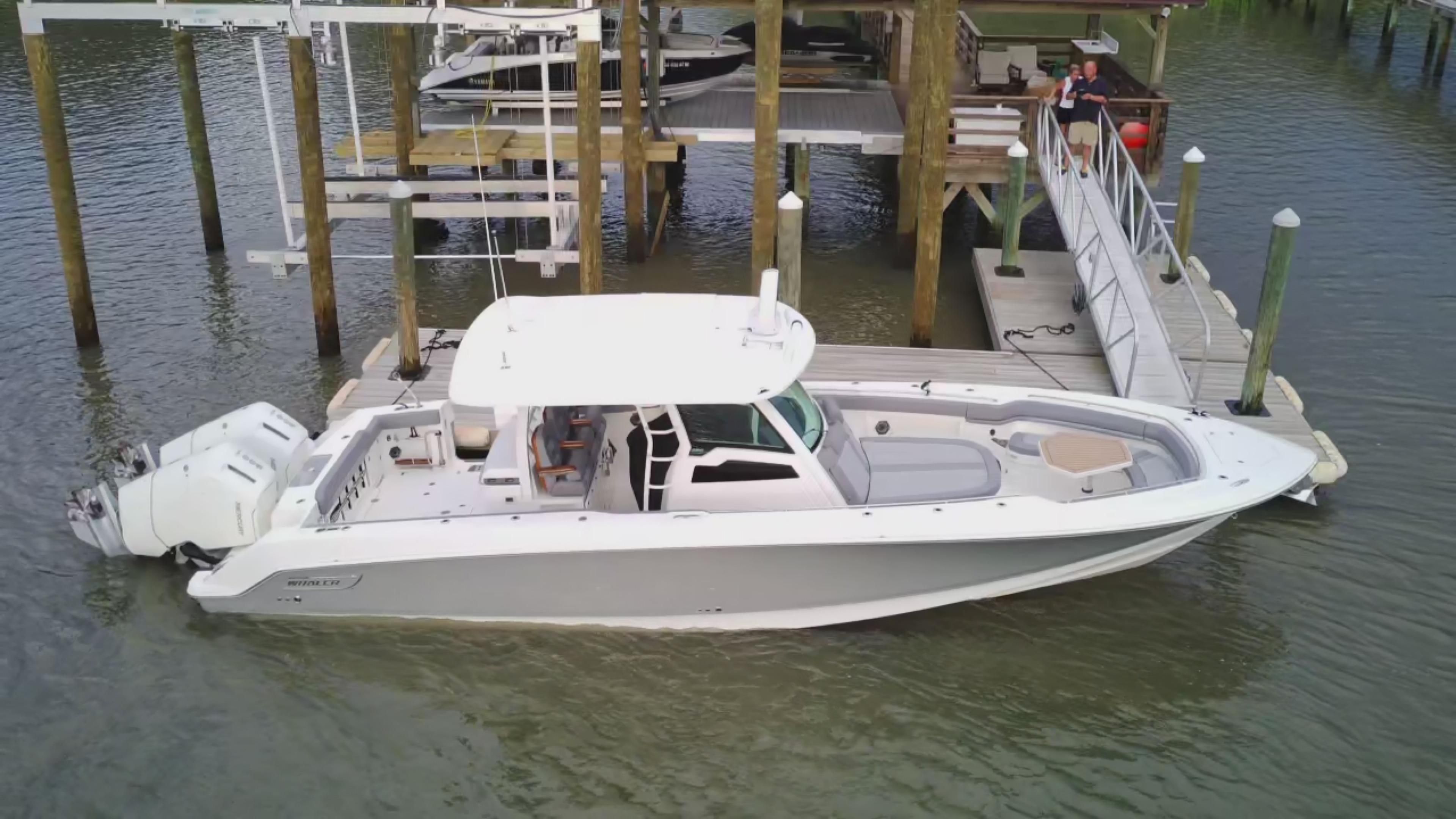 2024 Boston Whaler 380 Outrage
