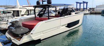 2022 Cranchi A46 Luxury Tender
