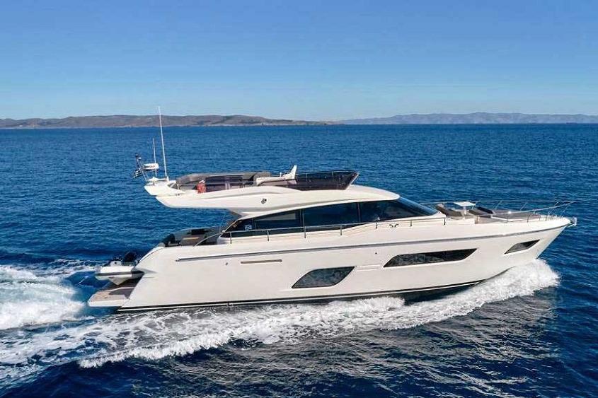 2022 Ferretti Yachts 550