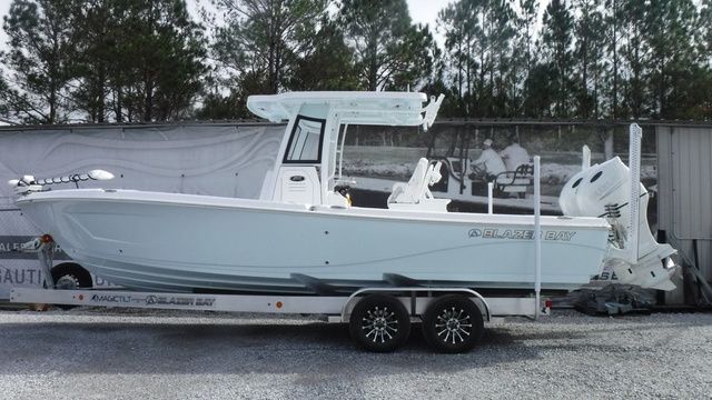 2026 Blazer Makaira 2800