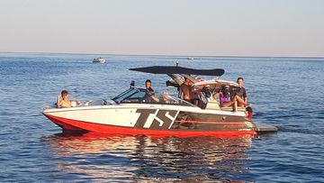 2018 Four Winns TS222