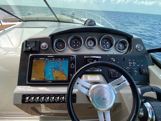 2014 Sea Ray 370 Venture
