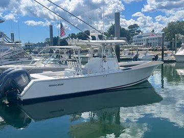 2007 Regulator 32 Forward Seating