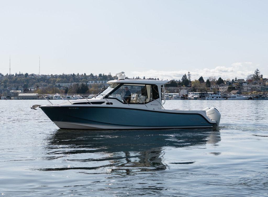 Boston Whaler 325 CONQUEST PH