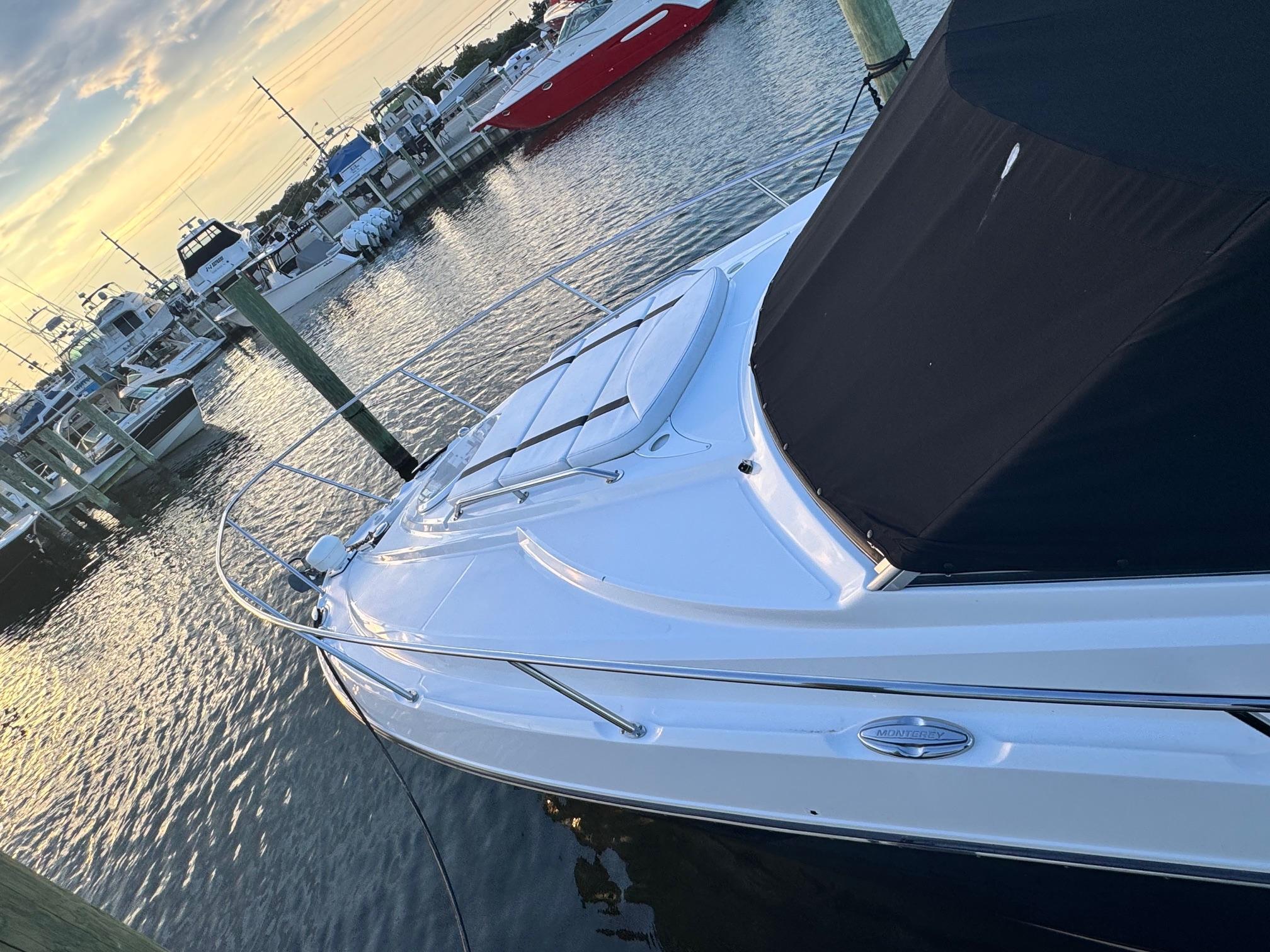 2016 Monterey 295SY