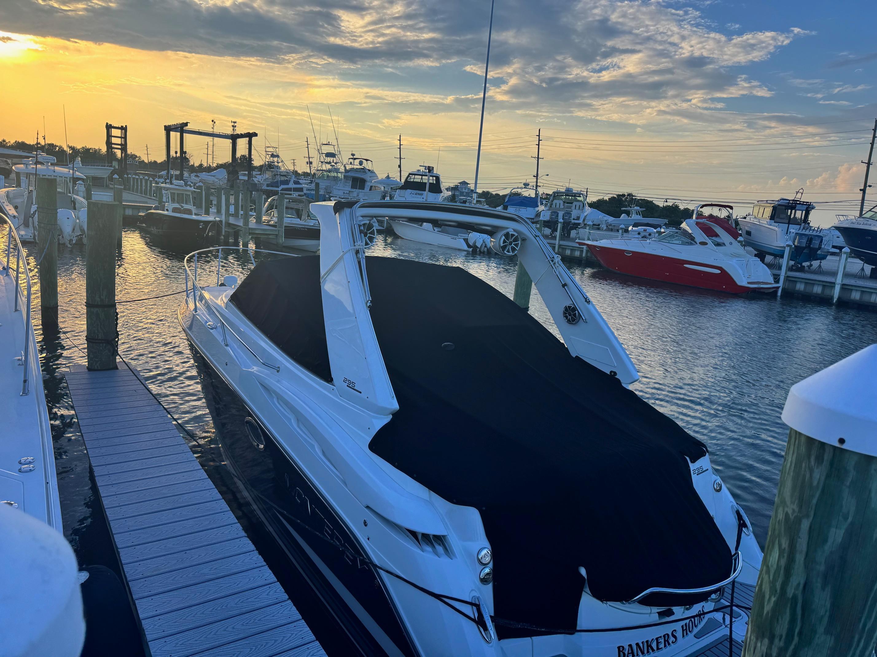 2016 Monterey 295SY