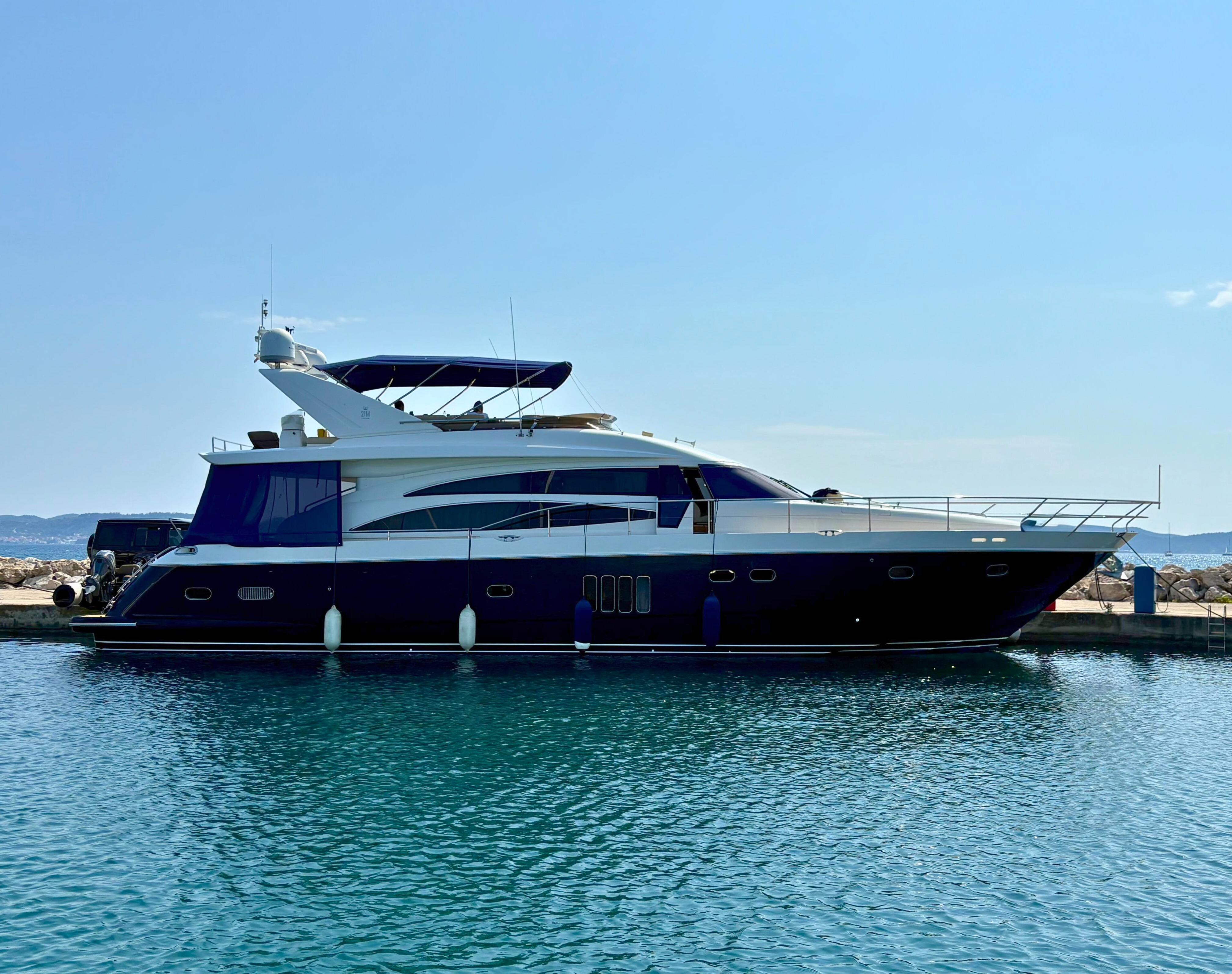 2007 Princess 21M