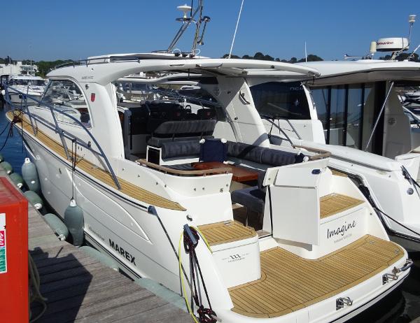 2017 Marex 310 Sun Cruiser