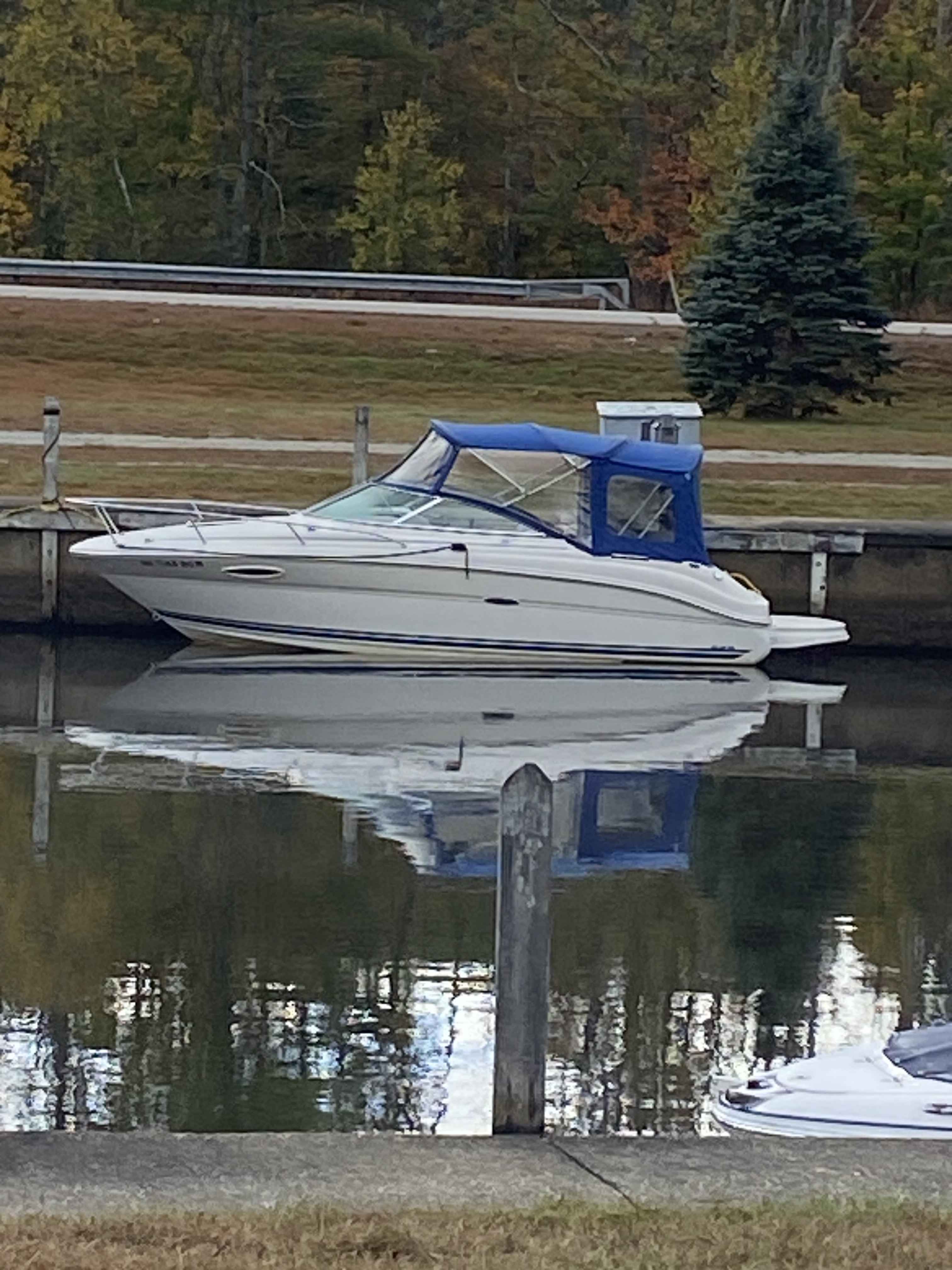 2002 Sea Ray 225 Weekender