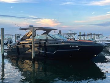 2022 Cruisers Yachts 34 GLS