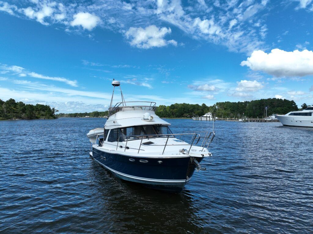 2020 Cutwater C-32 CB