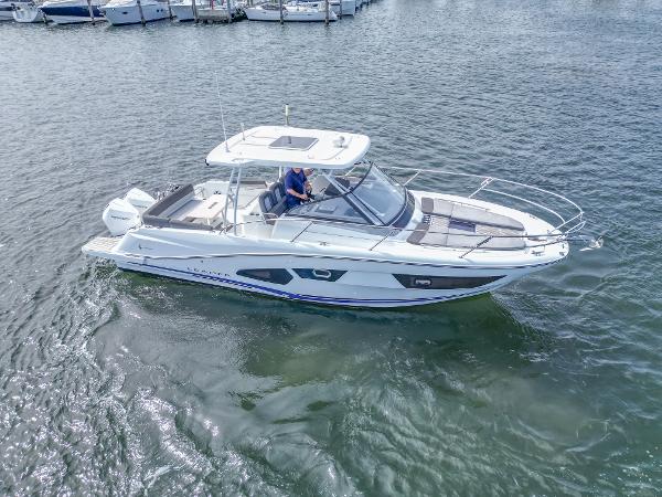 2021 Jeanneau Leader 10.5 WA