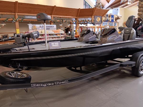 Ranger ALPHA 208 2025 Ranger ALPHA 208 boat on display in a showroom.