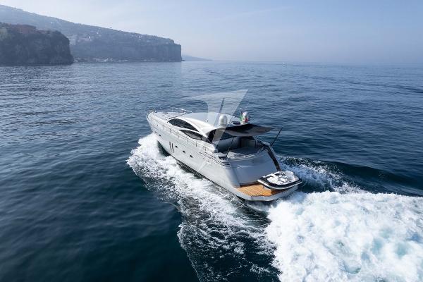 2005 Pershing 62