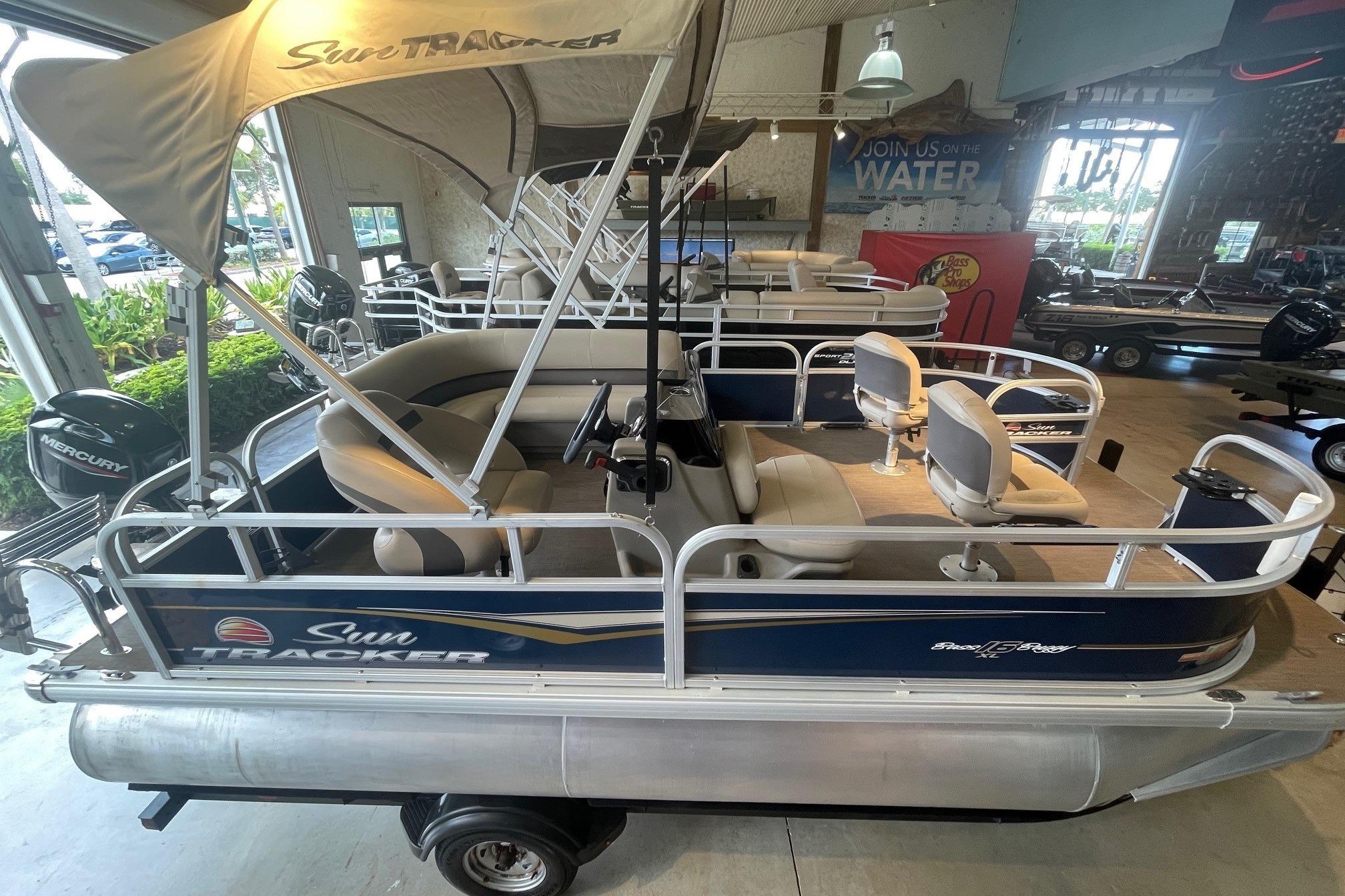 2023 Sun Tracker Bass Buggy 16 XL