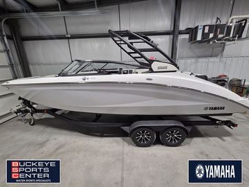 2026 Yamaha Boats 252S
