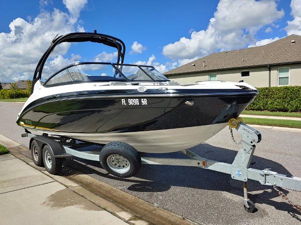 Yamaha Boats 212S