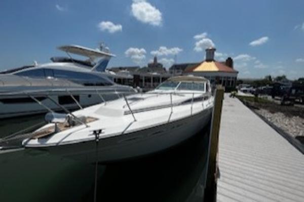 1990 Sea Ray 390 Express Cruiser