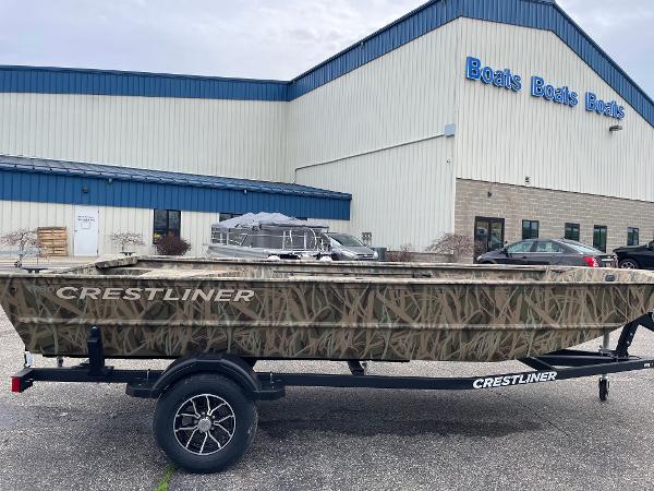 2025 Crestliner 1760 Retriever Jon Deluxe