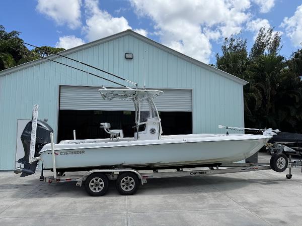 2015 Contender 25 Bay