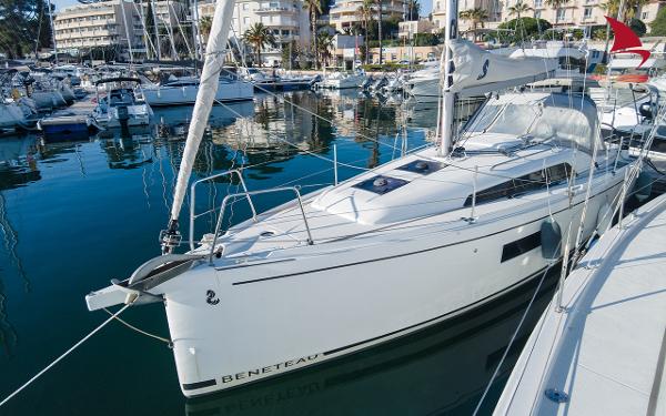 2020 Beneteau Oceanis 30.1