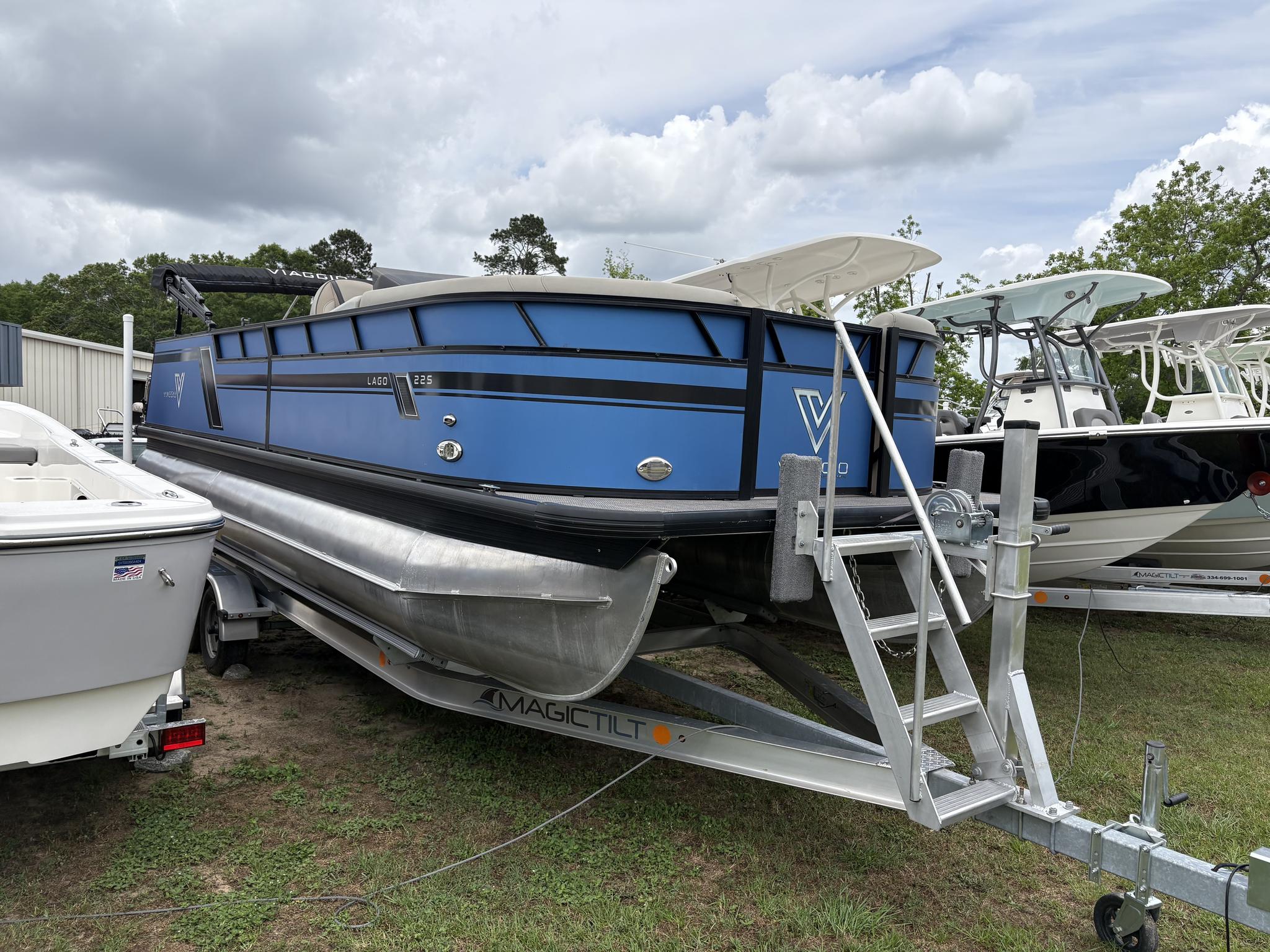 2022 Viaggio Lago V L22S