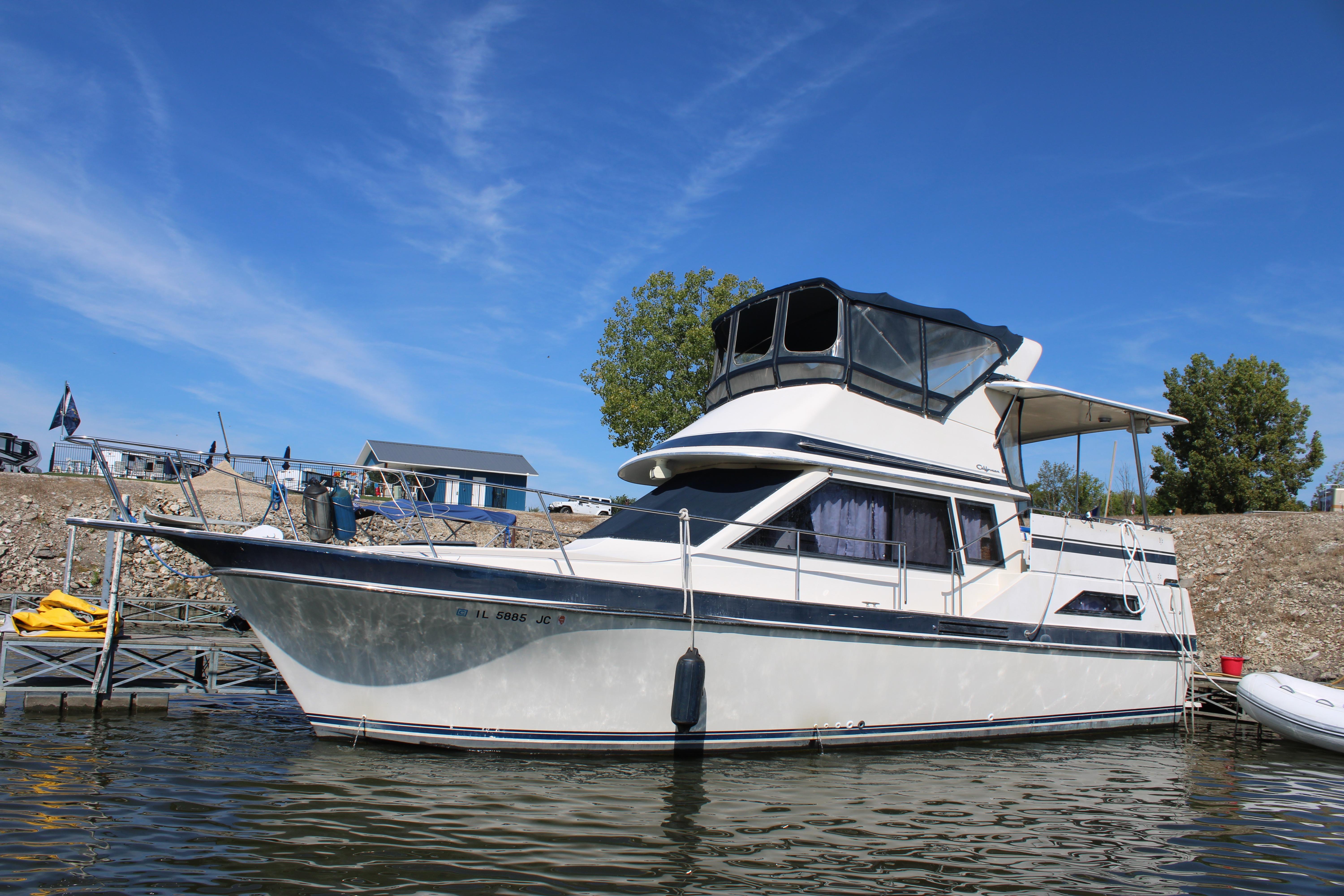 1985 Californian 35 Motor Yacht