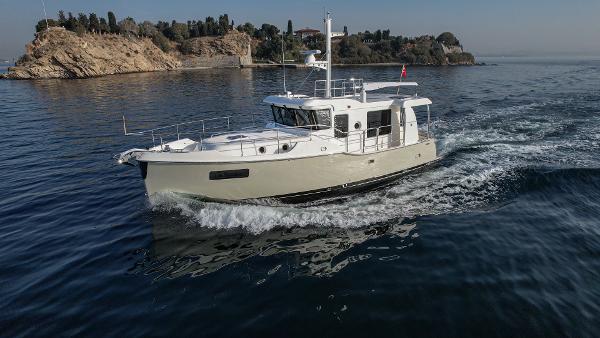 Nordhavn 41 Running