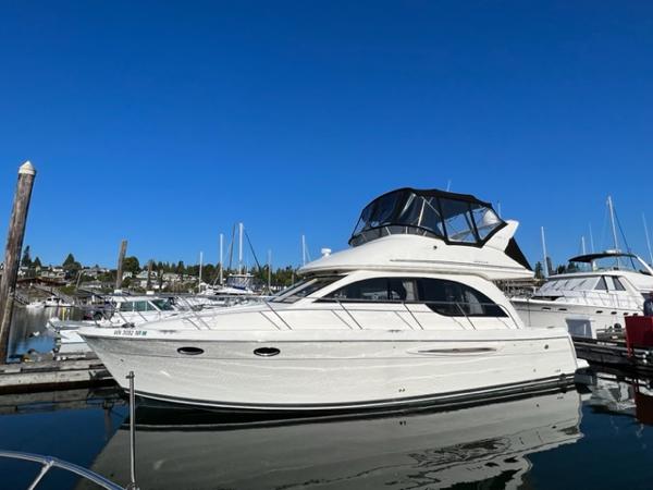 2005 Meridian 381 Sedan Bridge