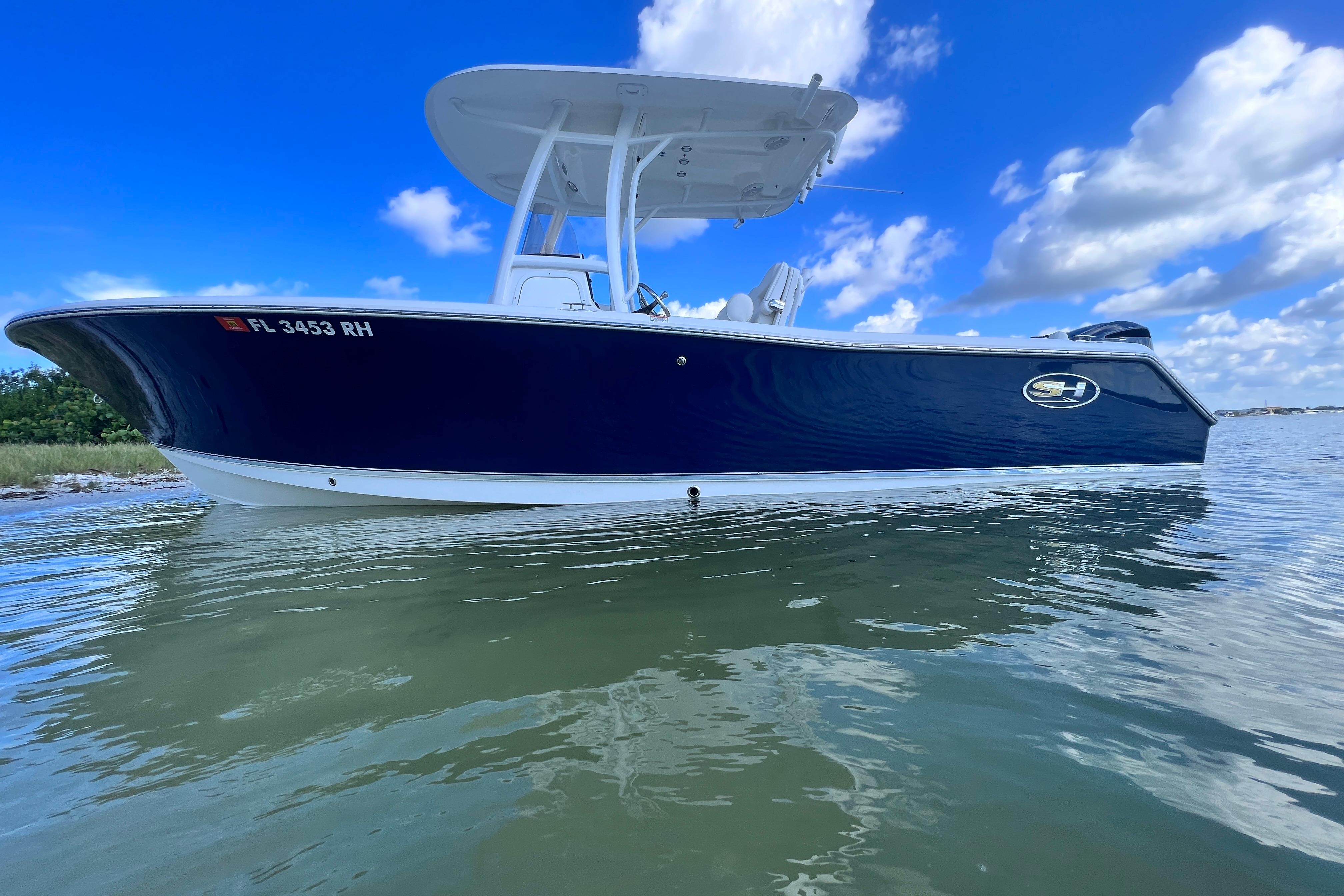 2017 Sea Hunt Ultra 235 SE