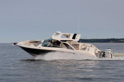 Sea Ray SLX 350 OB