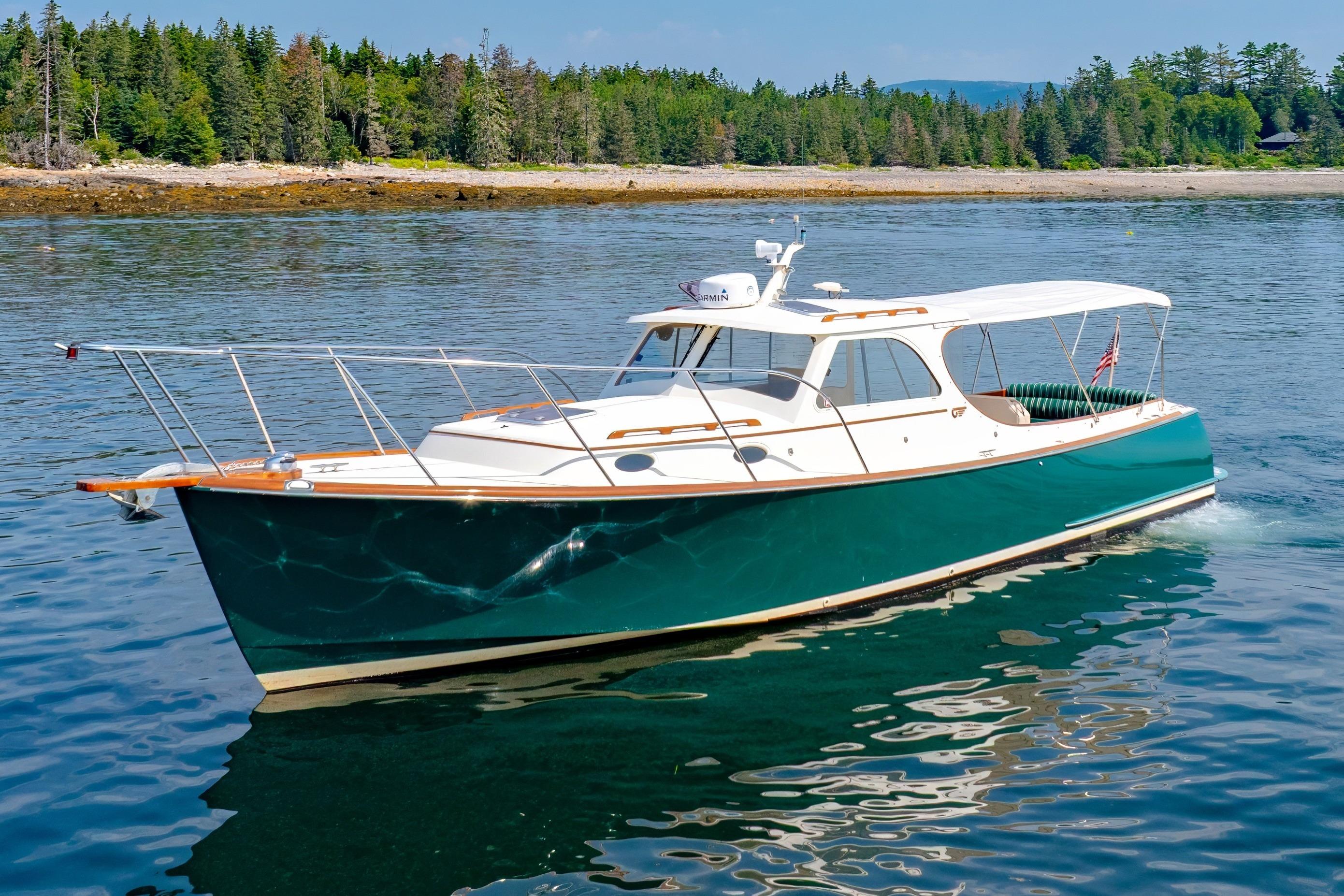 1999 Hinckley Picnic Boat