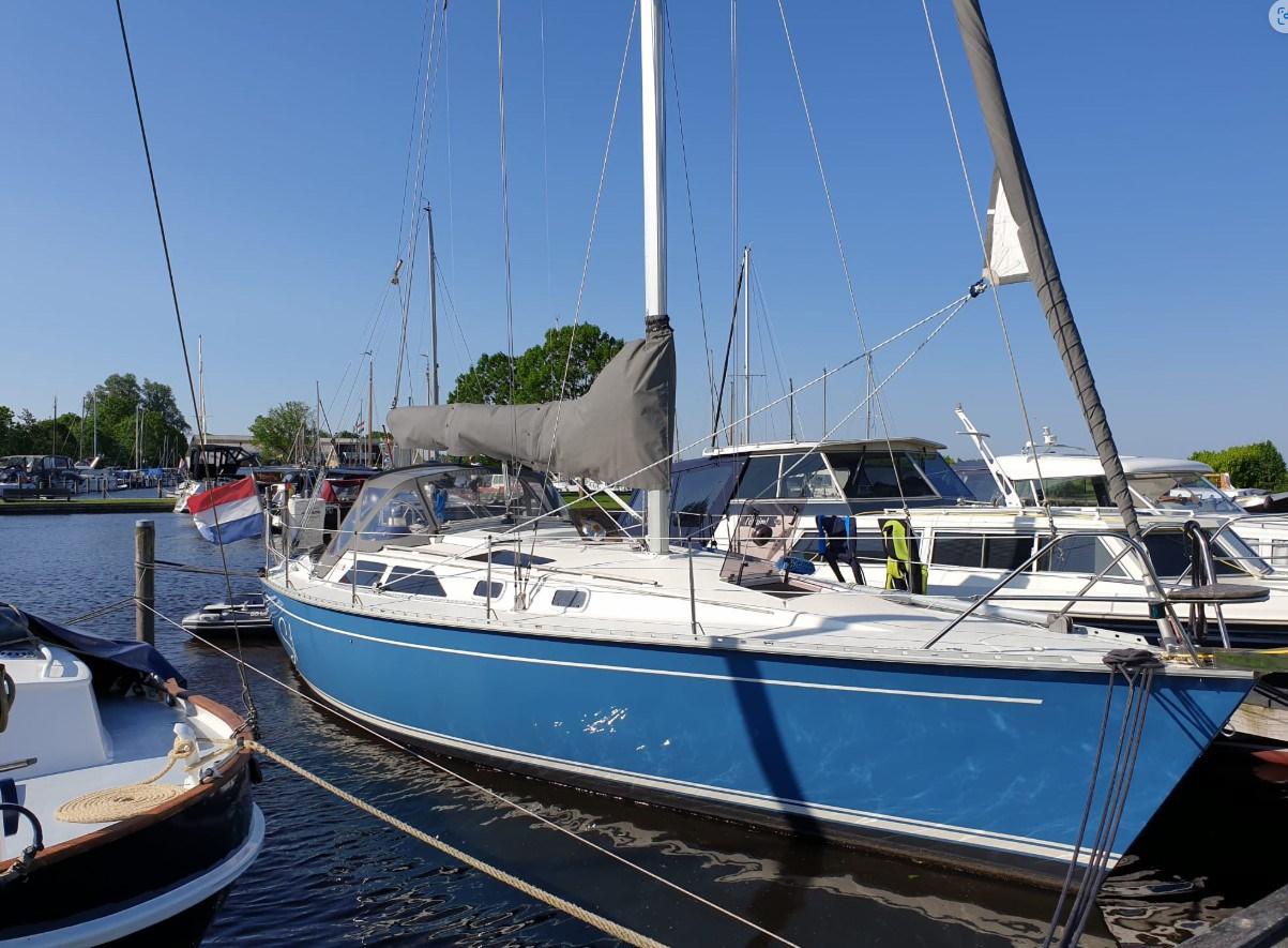 1990 Hunter 35.5 Legend