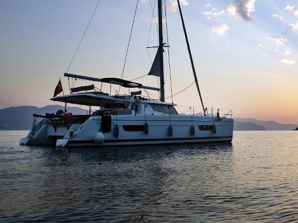 2014 Fountaine Pajot Helia 44 Catamaran for sale - YachtWorld